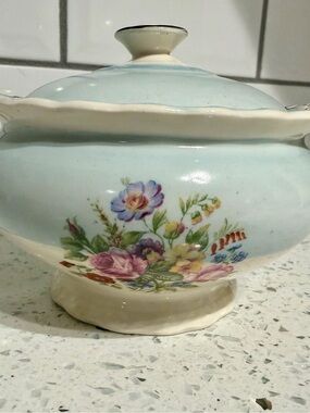 1930’s Myott Staffordshire Gravy Boat and Small Covered Dish